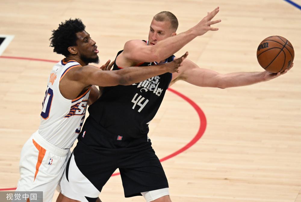 擦着球门的 擦着球门的