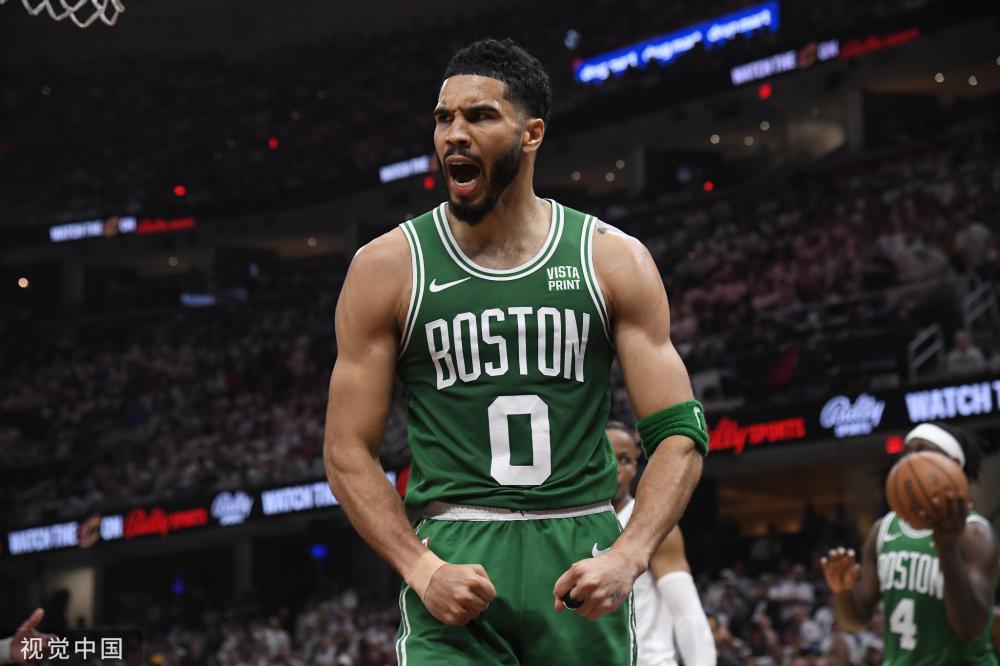 郑钦文与萨 郑钦文与萨