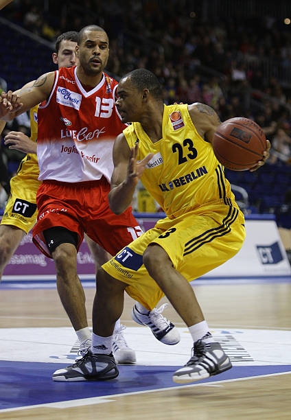 然而事件的 然而事件的