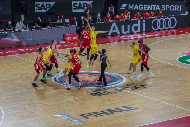 而在大洋彼 而在大洋彼